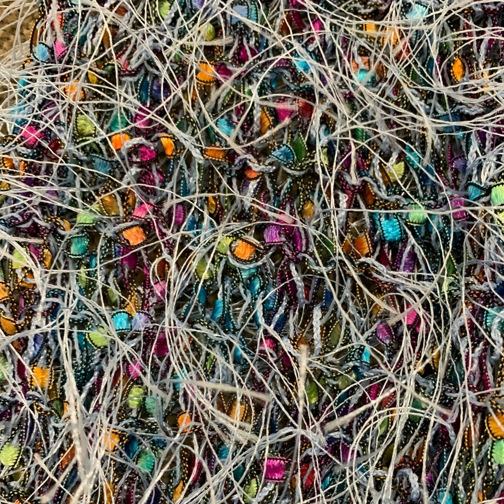 Hand Knit Scarf 🧣 - Picture 6 of 8